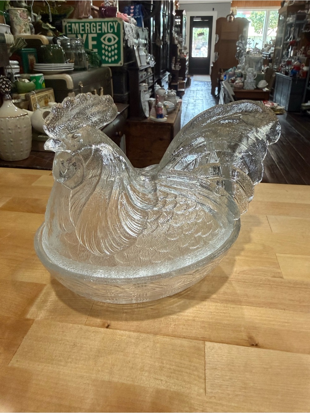 Vintage Big Mama Hen on a Nest - Glows